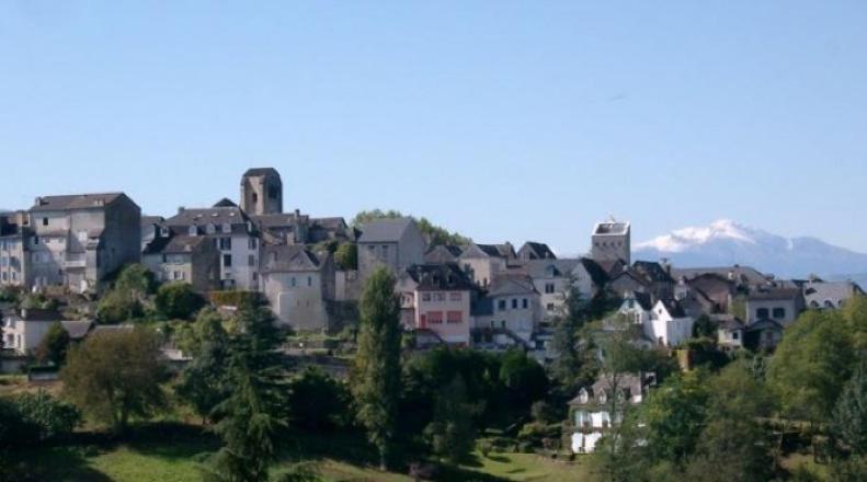 Le Saint Pierre Quartier Historique D'Oloron Sainte Marie Leilighet Eksteriør bilde